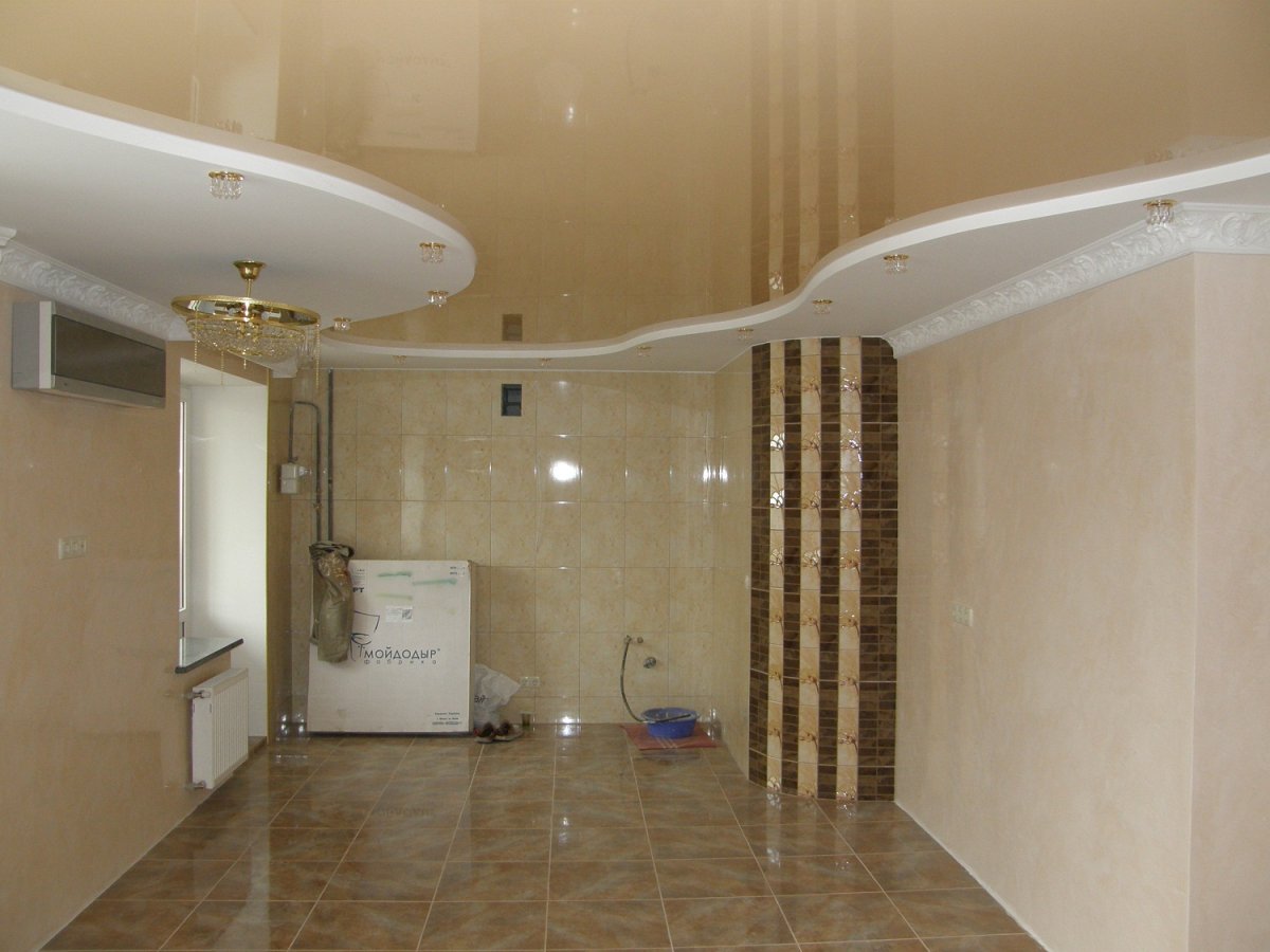 Натяжной потолок в венецианском стиле