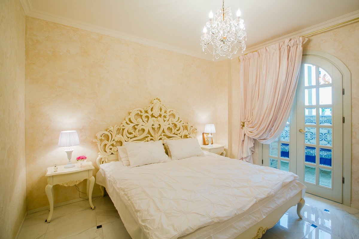 Натяжные венецианка потолки венецианская