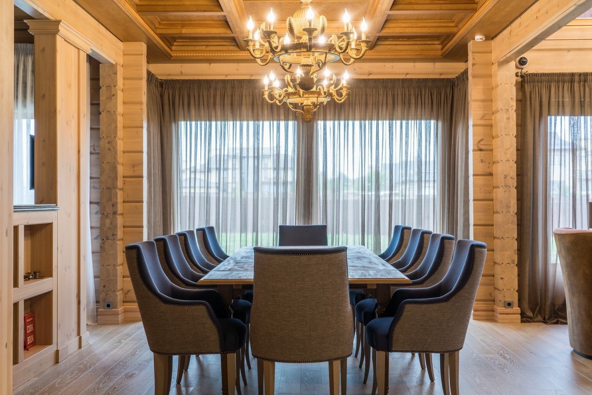 Спальня мансарда имитация бруса