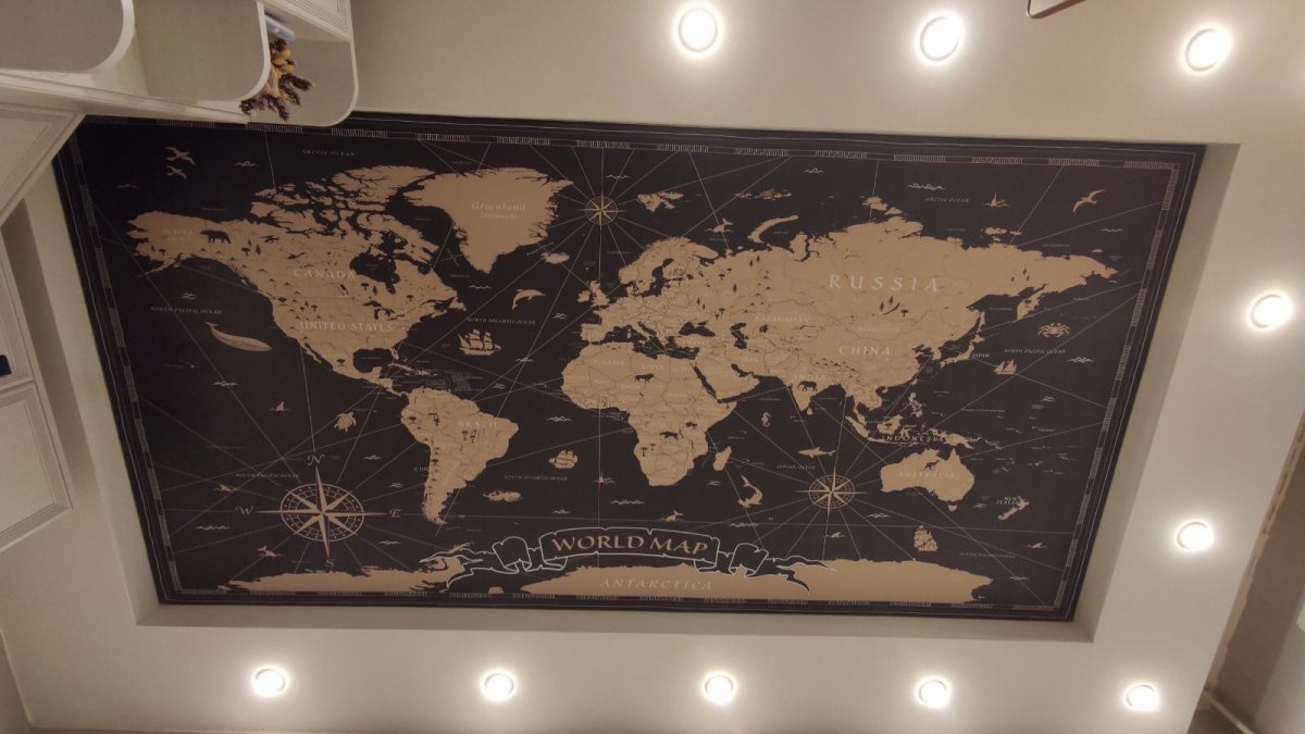 Потолок с фотопечатью под гранит