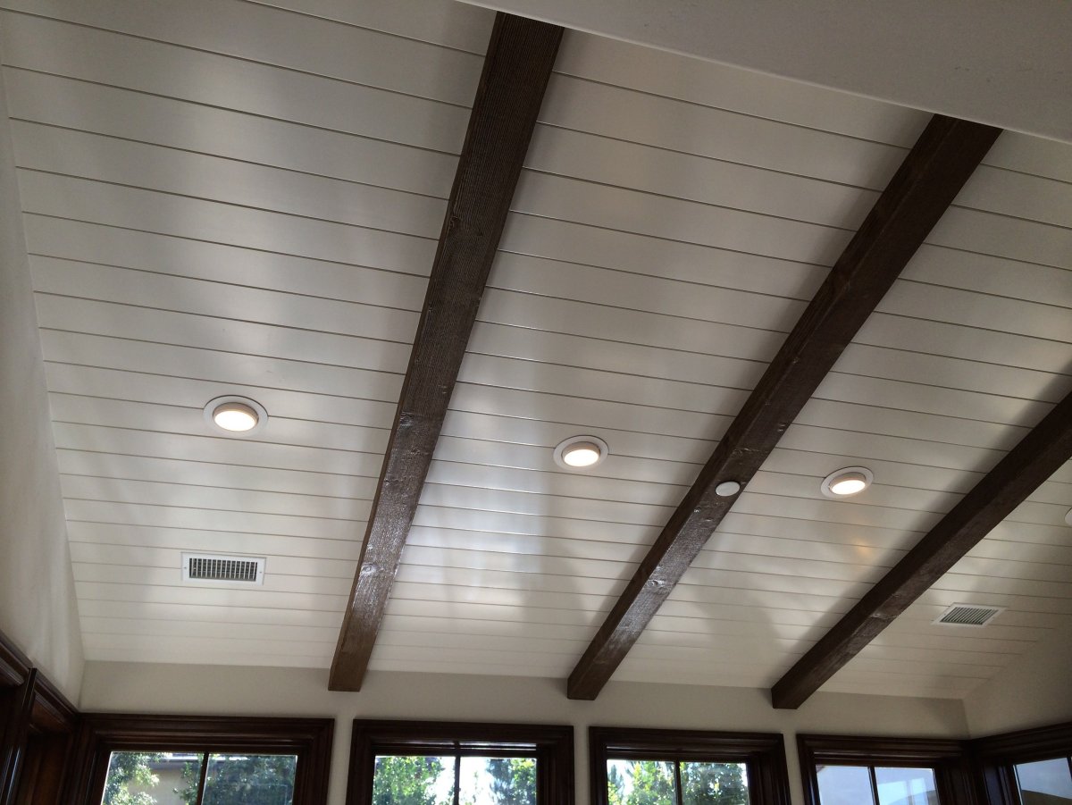 Подшивка потолка террасы