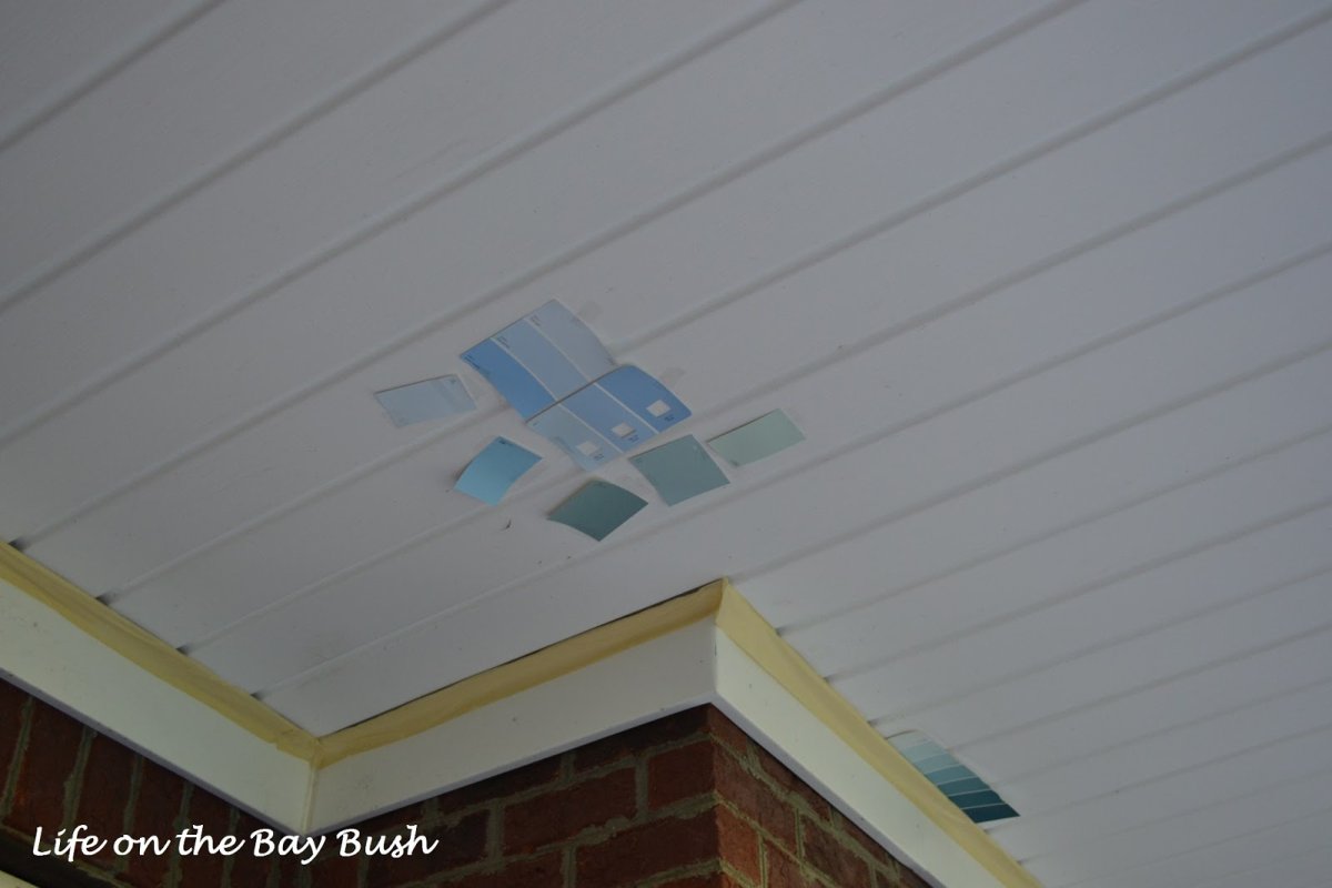 Потолок из металлического сайдинга