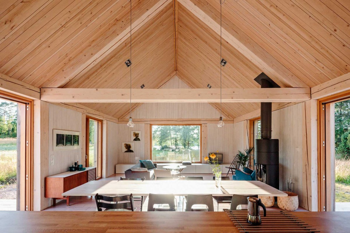 Мансардные окна в стропильной системе