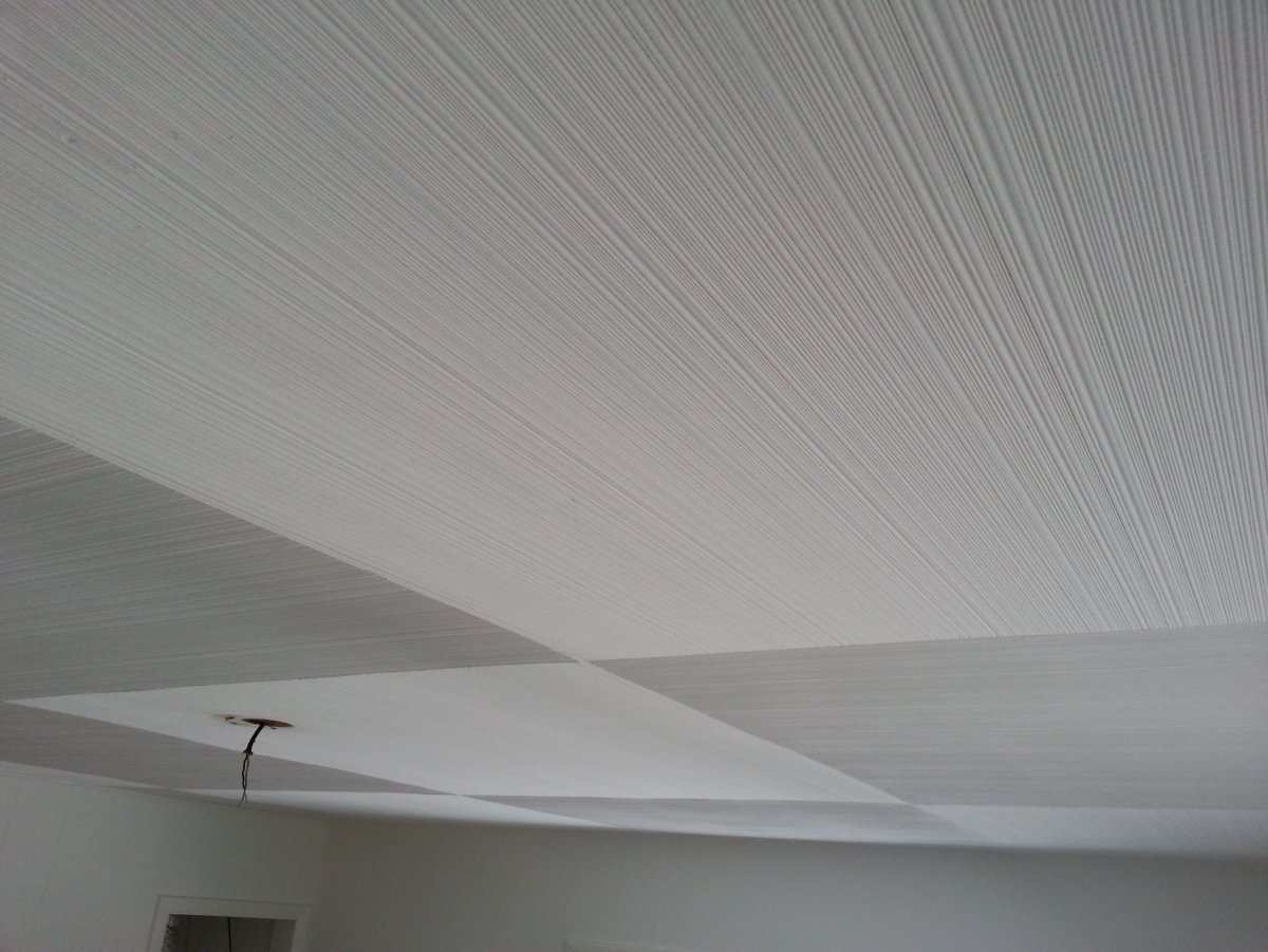 Фанерный потолок белый