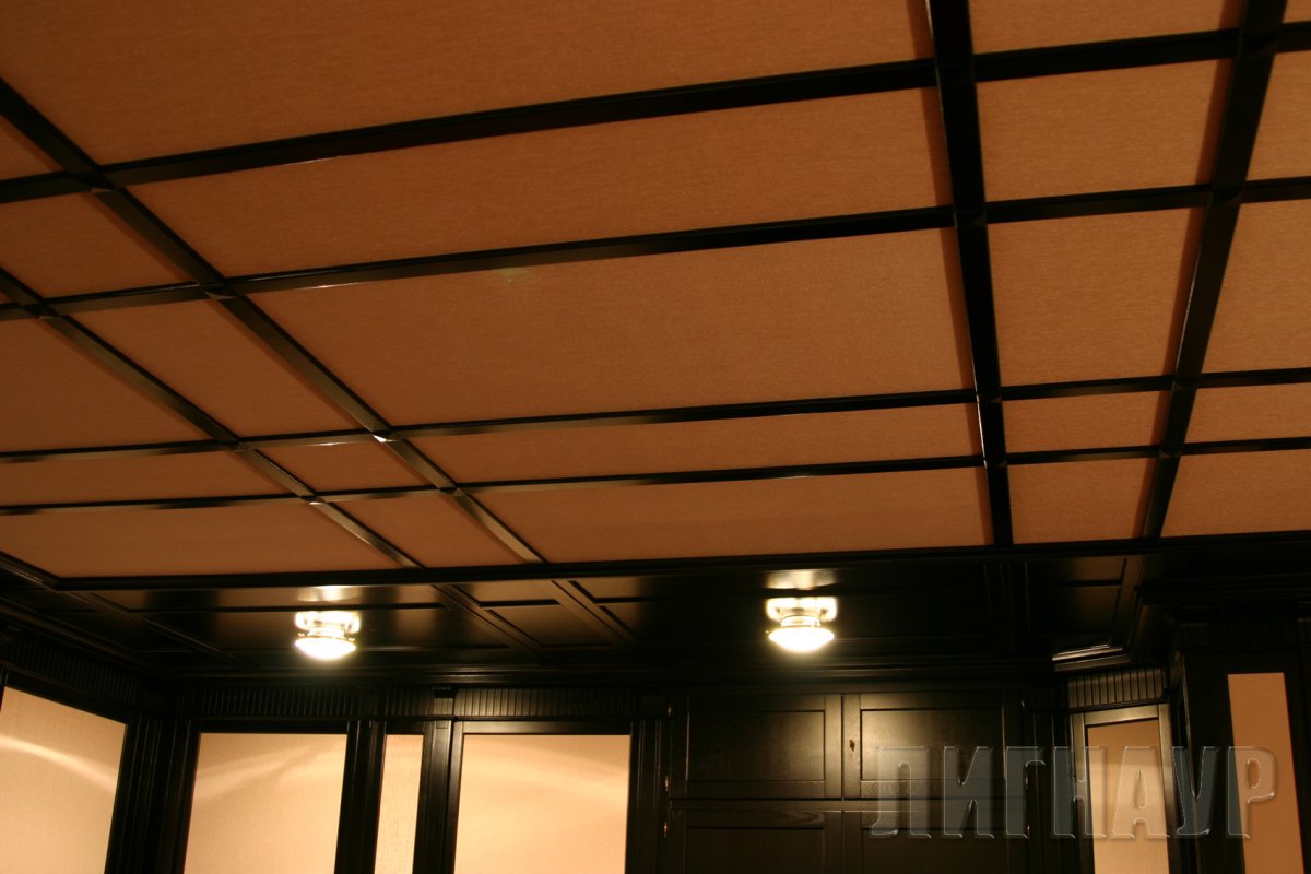 Потолок фанера ткань