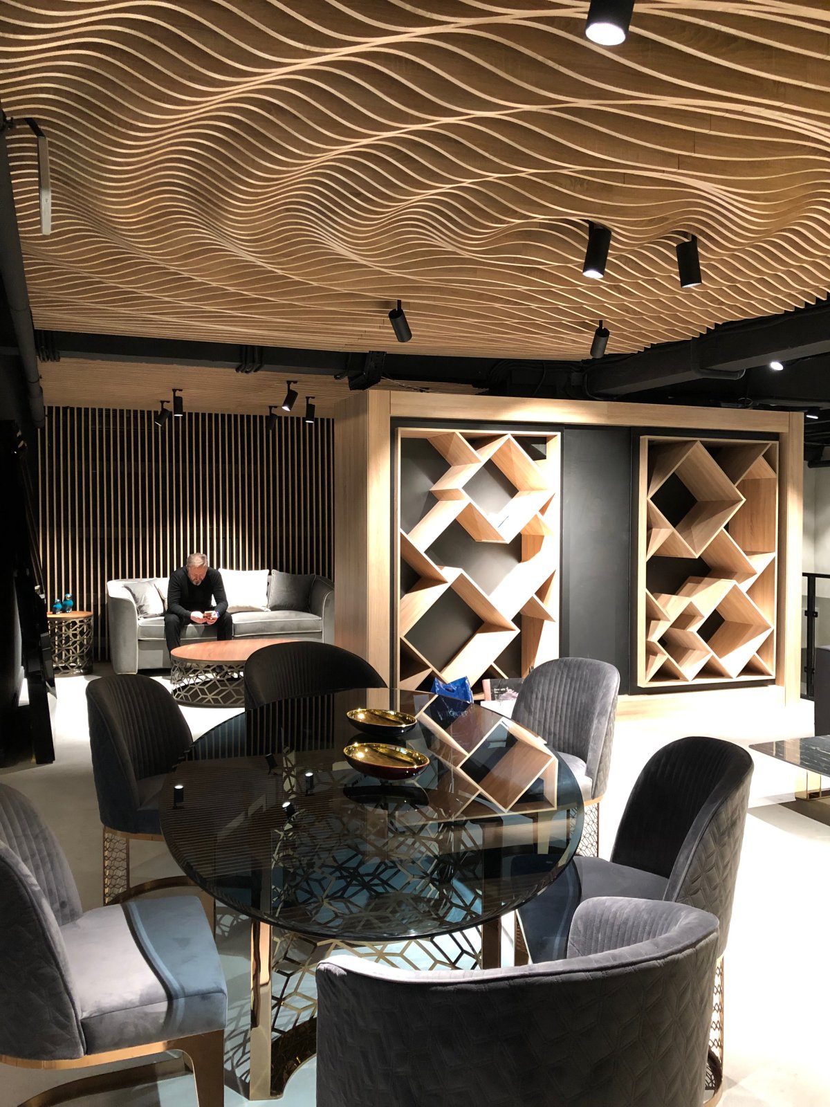 Параметрические потолки в кафе