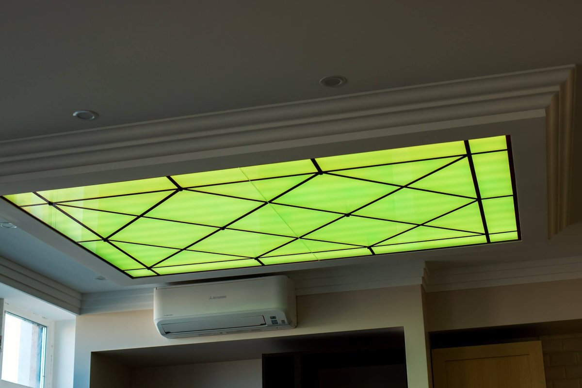 Потолок для офиса из оргстекла
