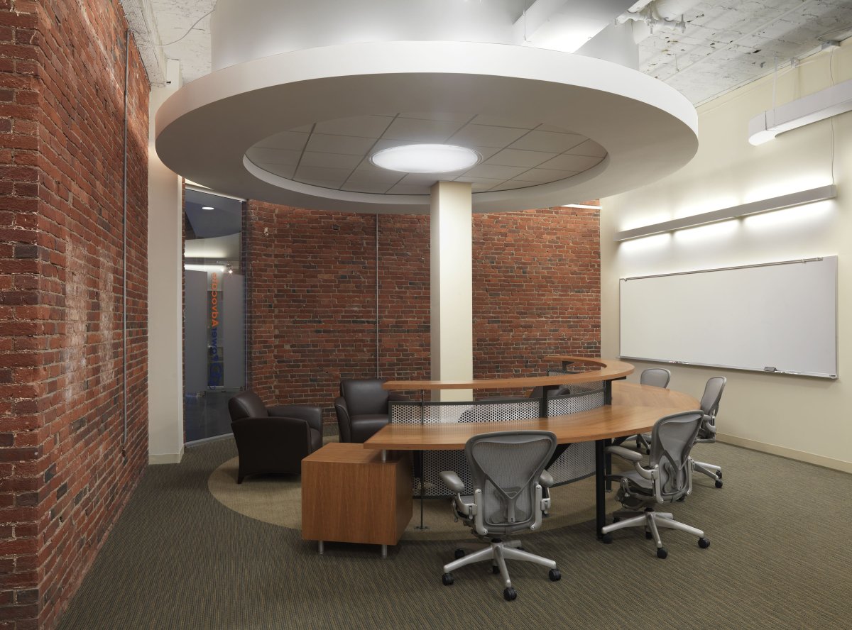 Светильники для общественных помещений