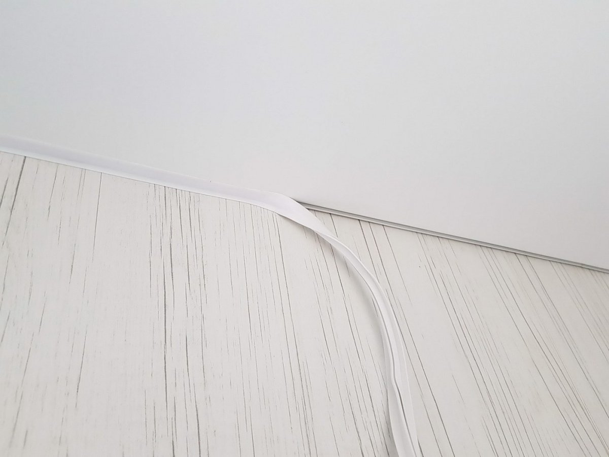 Маскировочная лента для натяжного потолка