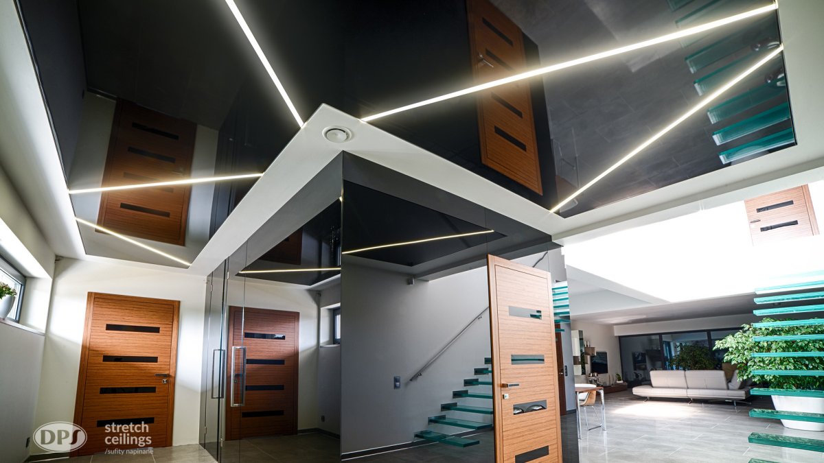 Световой потолок в интерьере