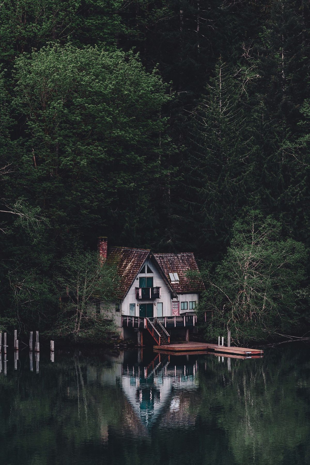 Дом у озера
