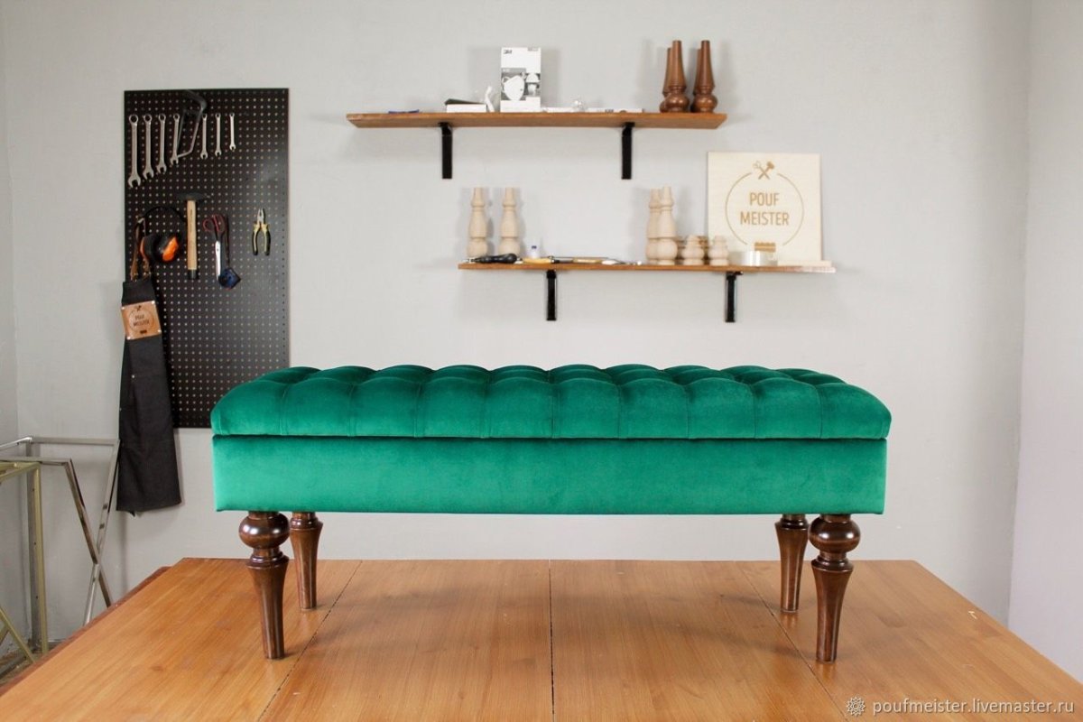 Банкетки зеркала панели