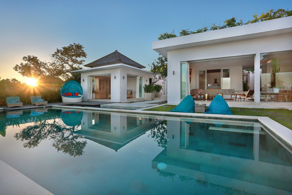 Вилла с бассейном