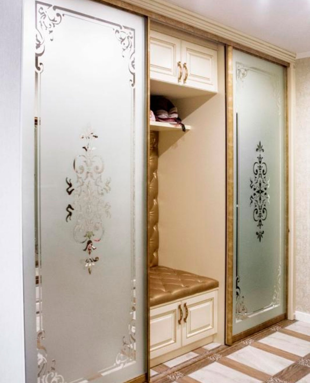 Встроенный шкаф в прихожую