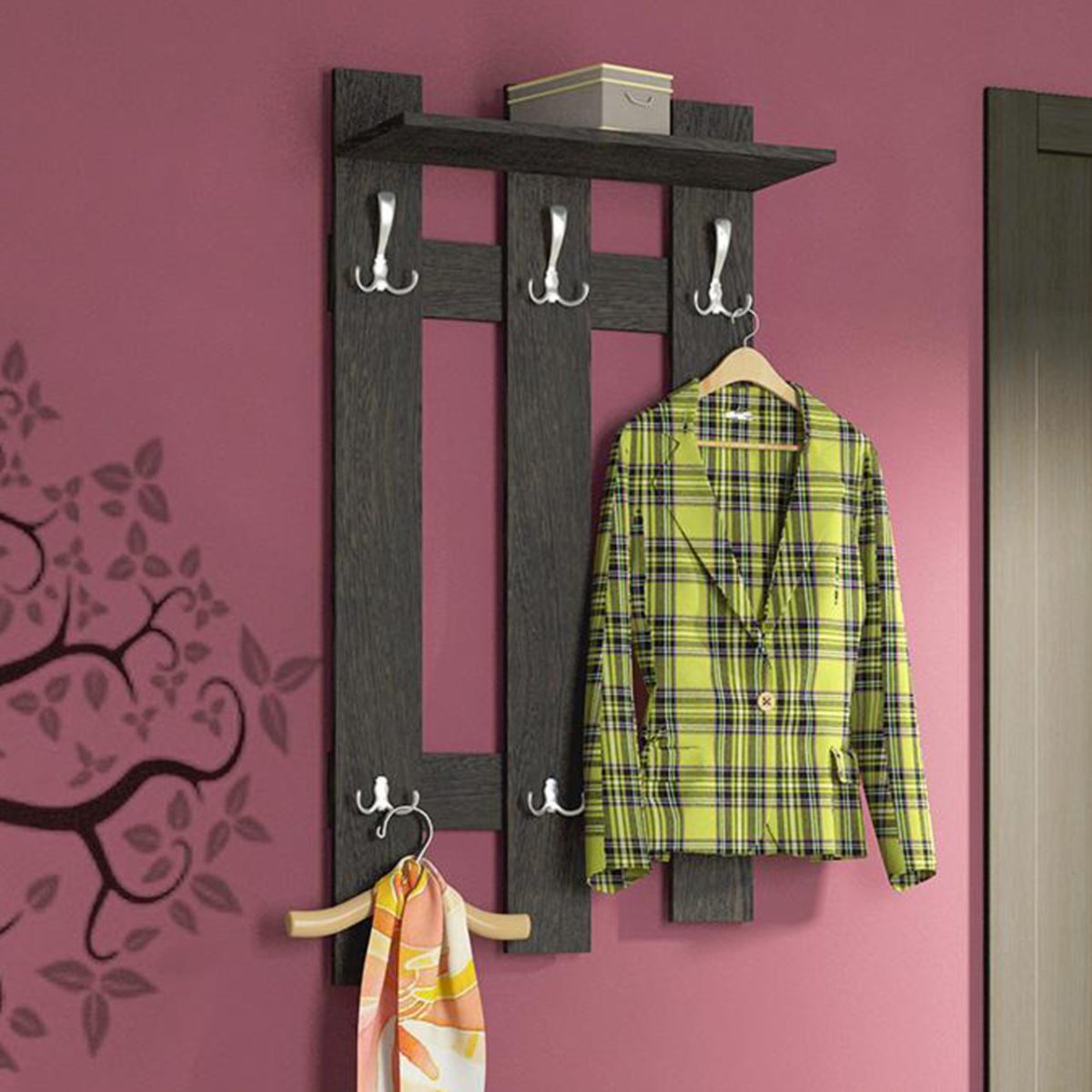 Стильные вешалки в прихожую настенные