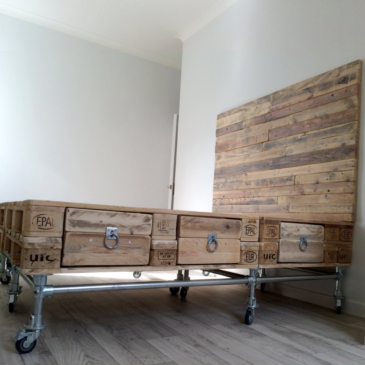 Мебель из поддонов EPAL