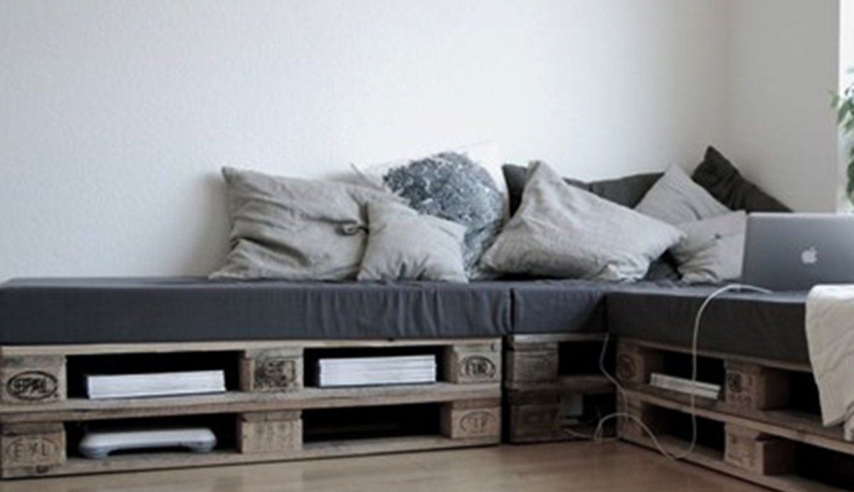 Кровать из поддонов