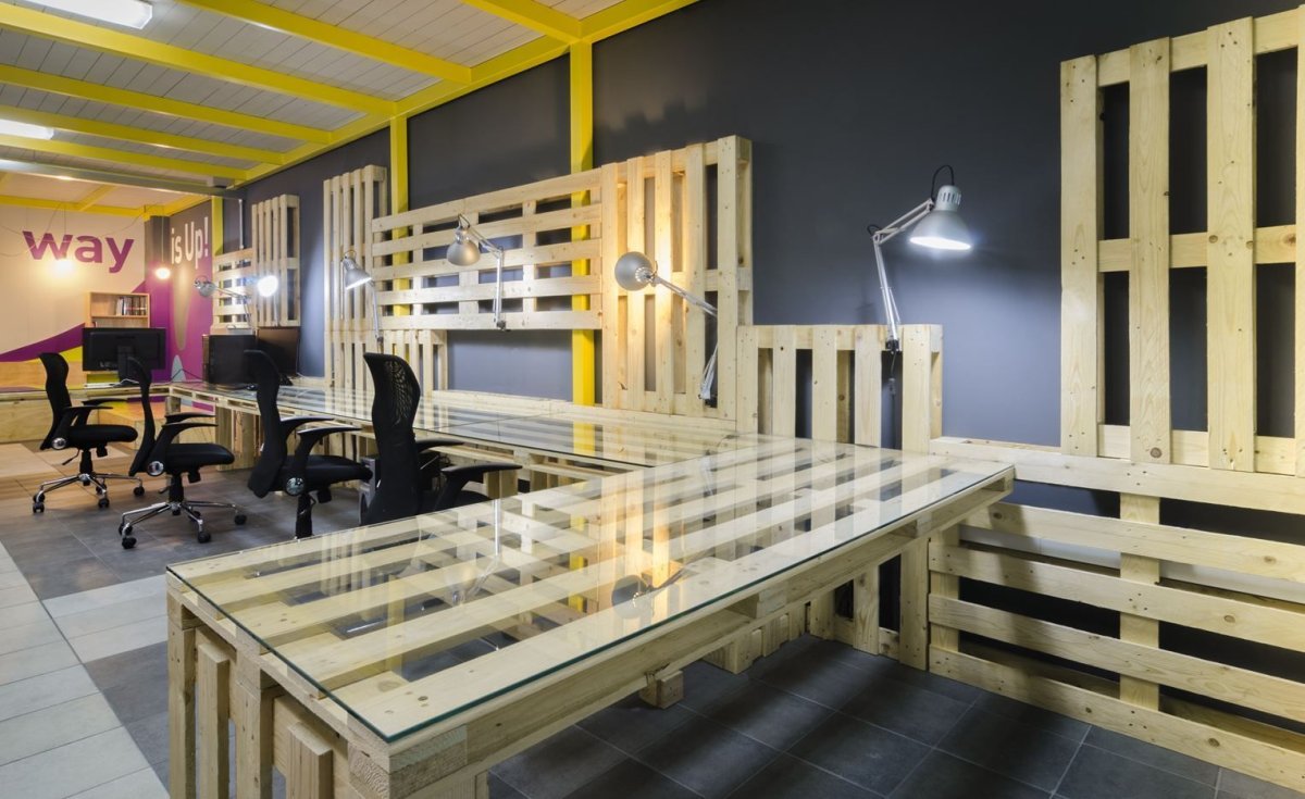 Кровать палетт из паллетов