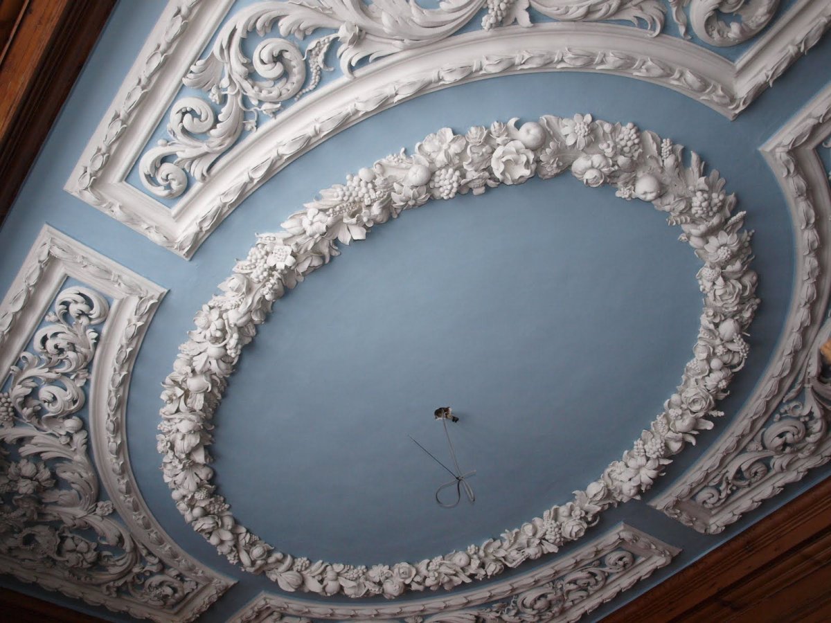 Красивые потолки из гипса