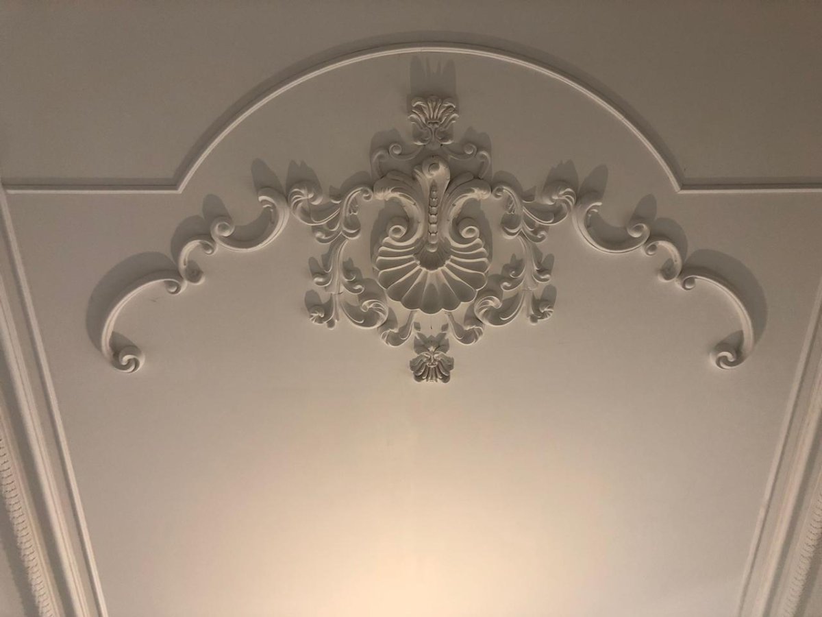 Лепнина на потолок из пенопласта