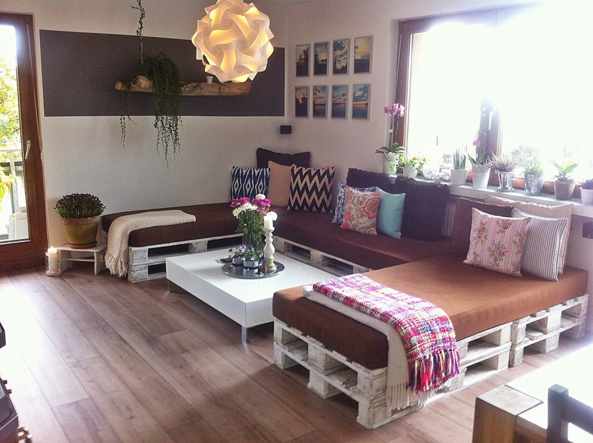 Мягкая сидушка для дивана из поддона