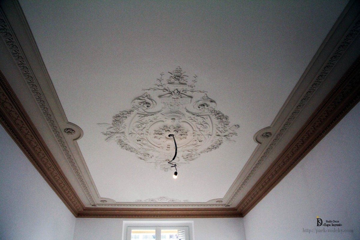 Карниз Orac Luxxus c219