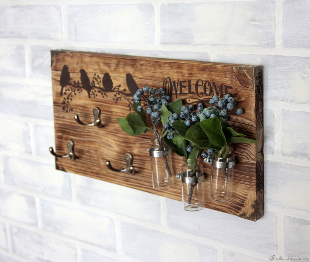 Оригинальная ключница в прихожую