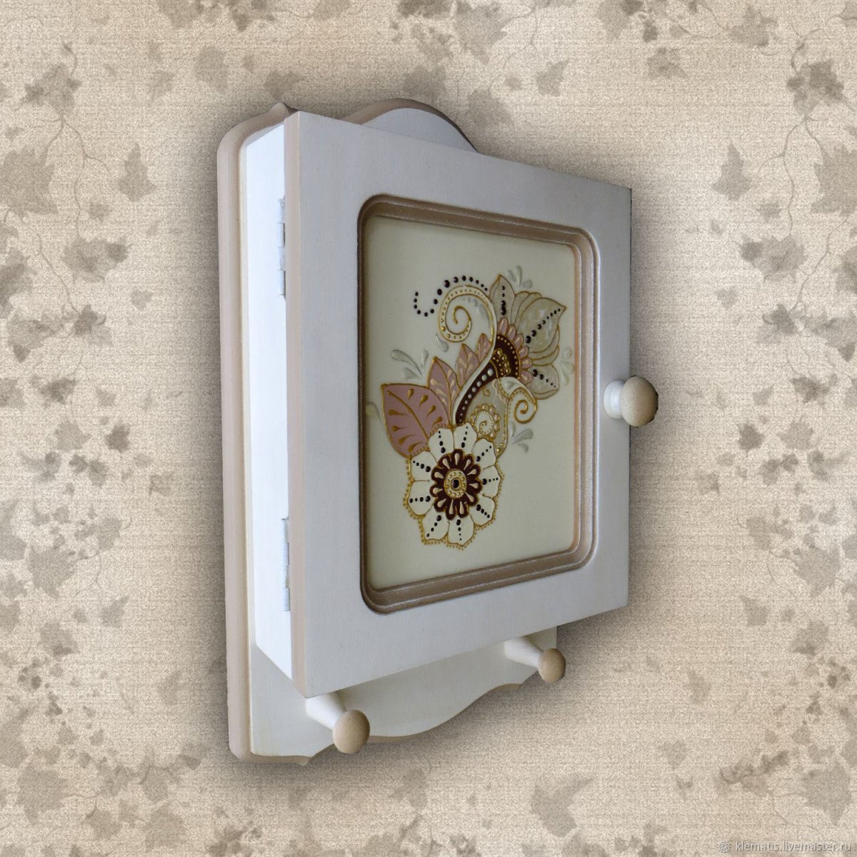 Ключница настенная