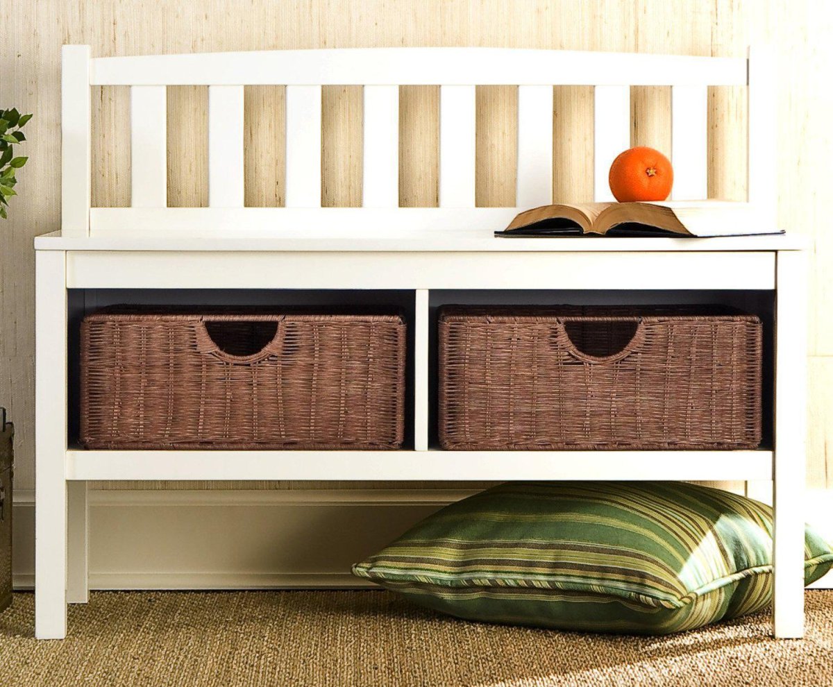 Банкетка в интерьере прихожей