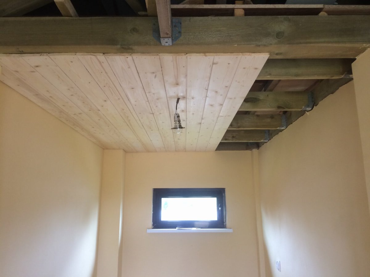 Обшивка стен вагонкой горизонтально