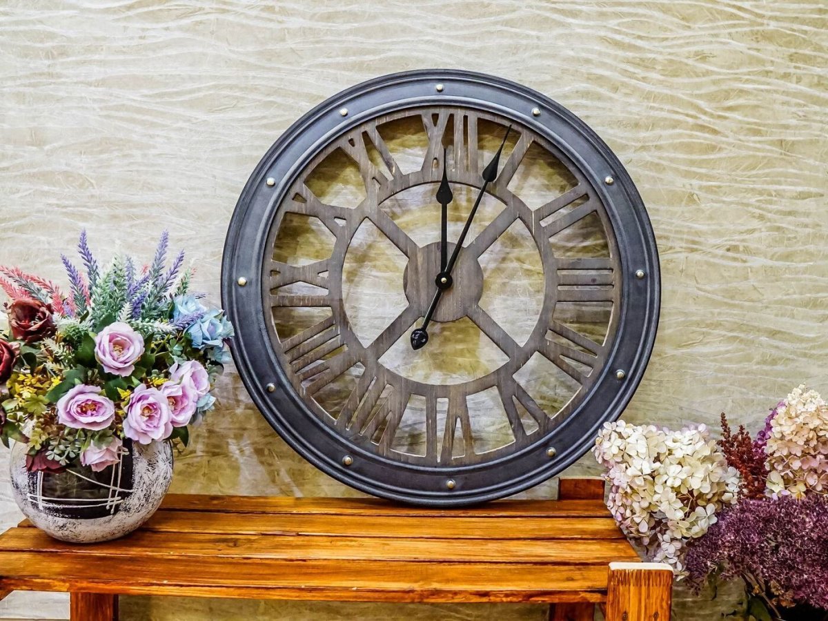 Металлические часы на стену лофт