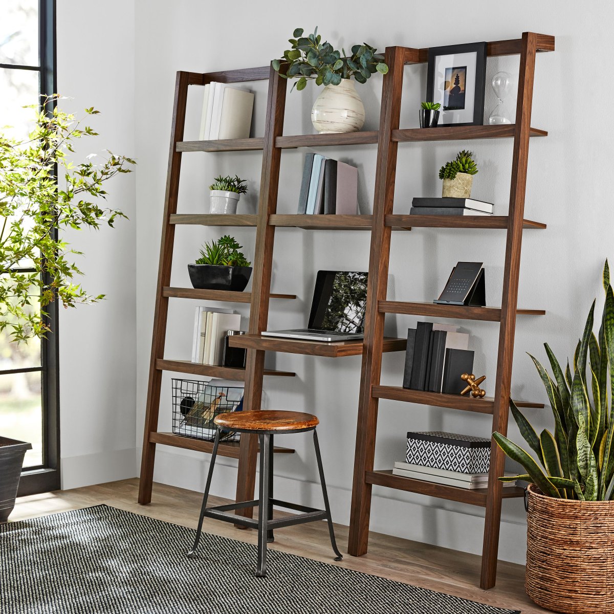 Стеллаж Neoclassical Etagere