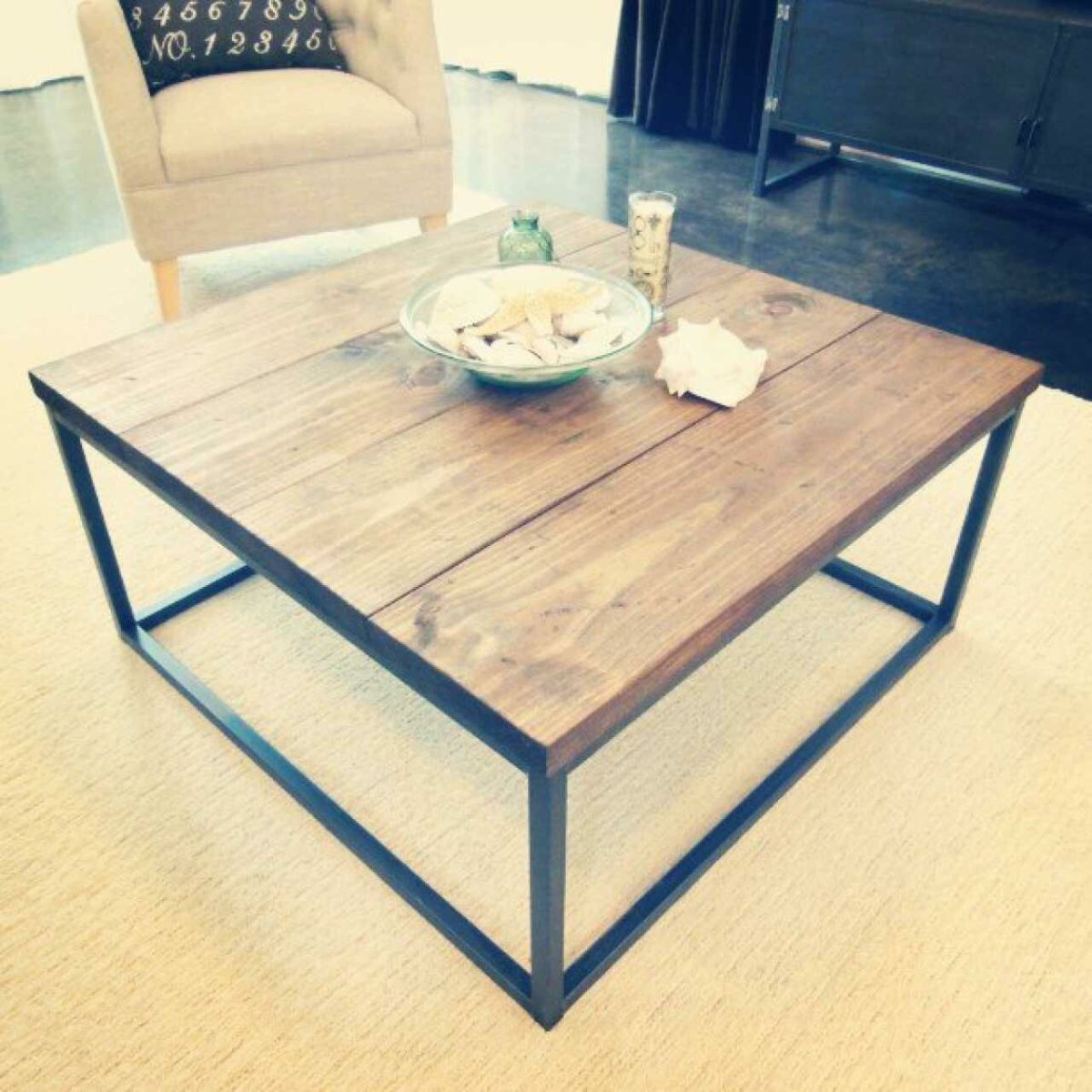 Журнальный столик Lagoon Loft