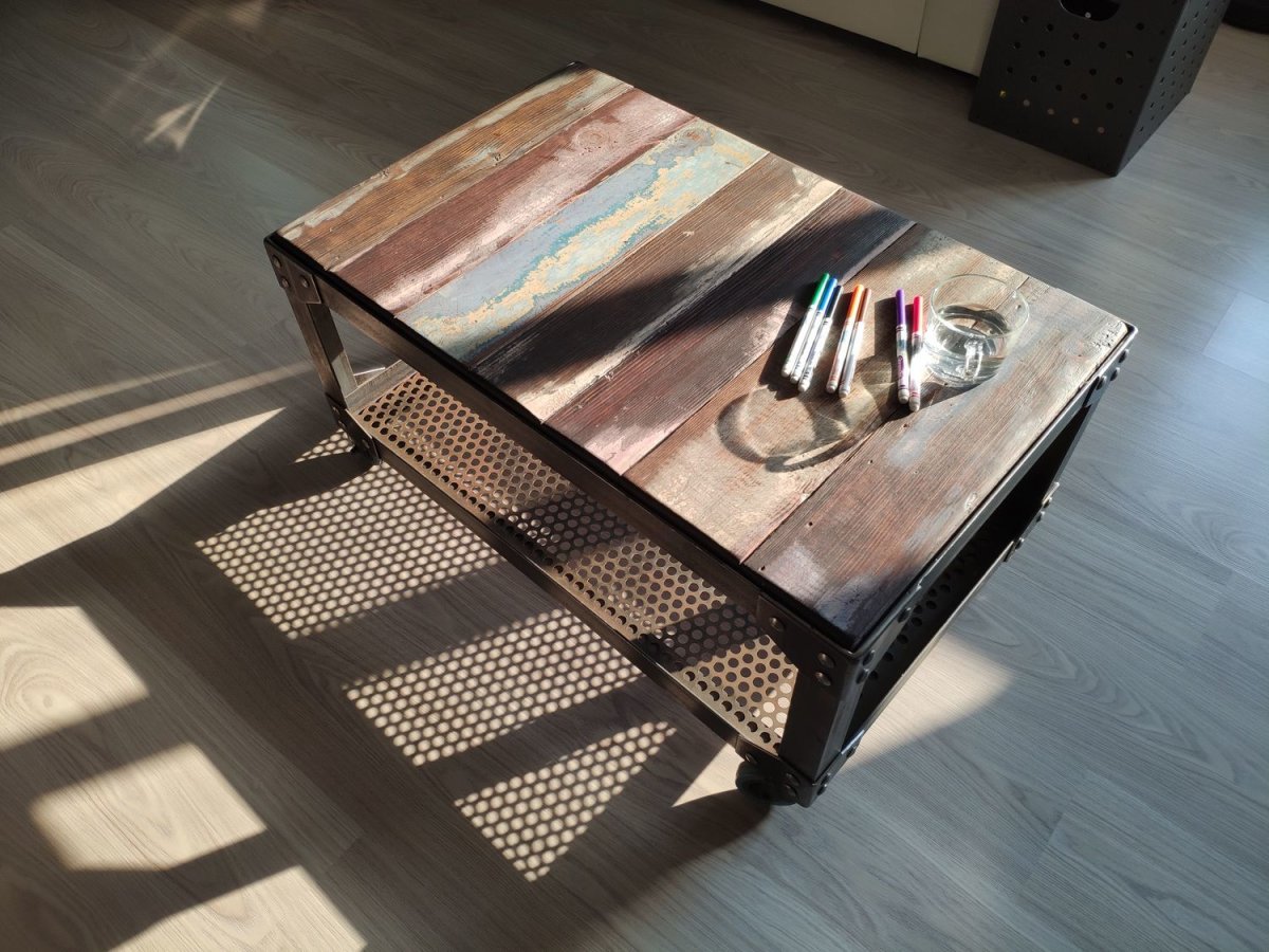 Журнальные столики лофт перфорированный
