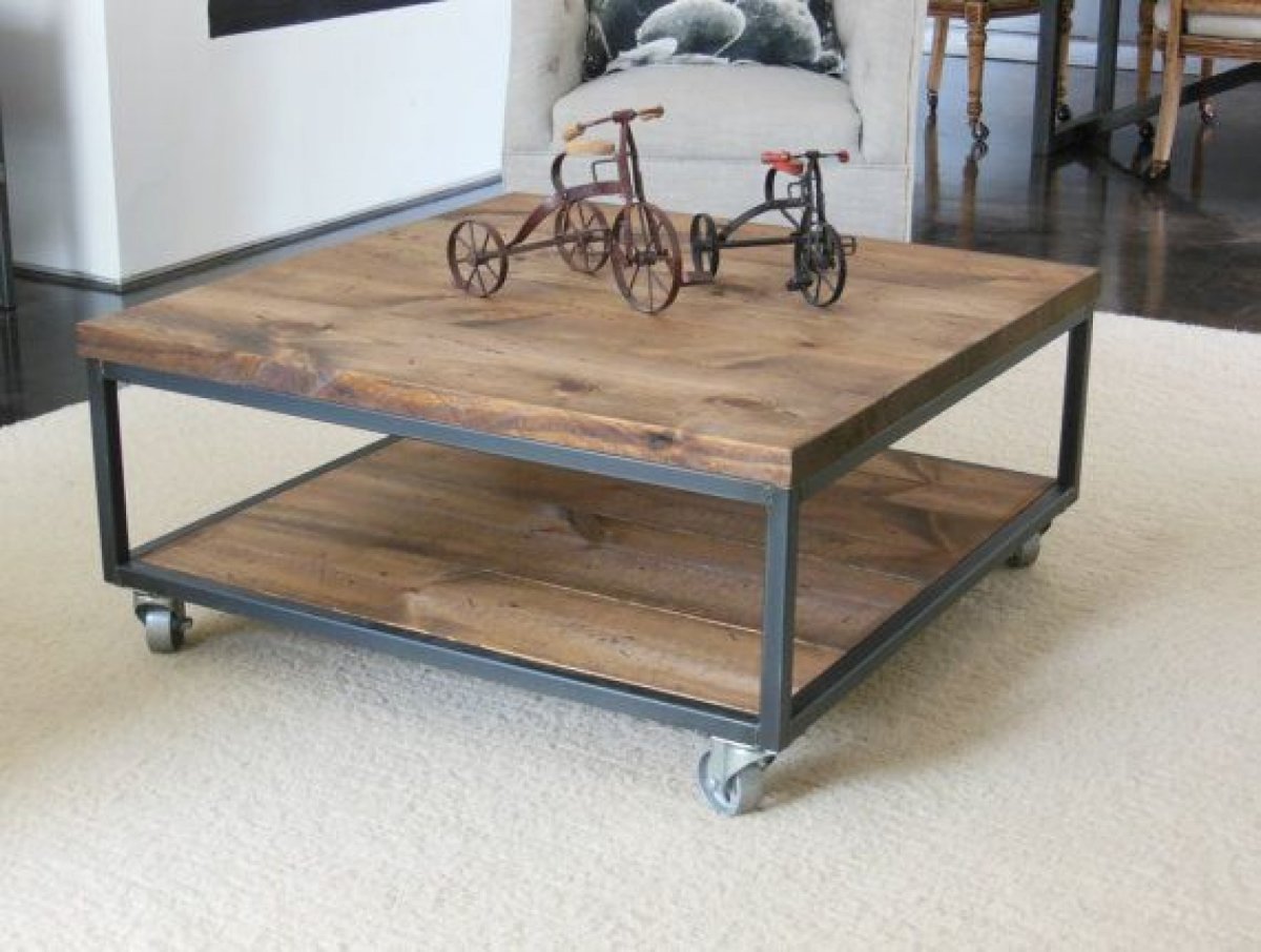 Стол журнальный лофт