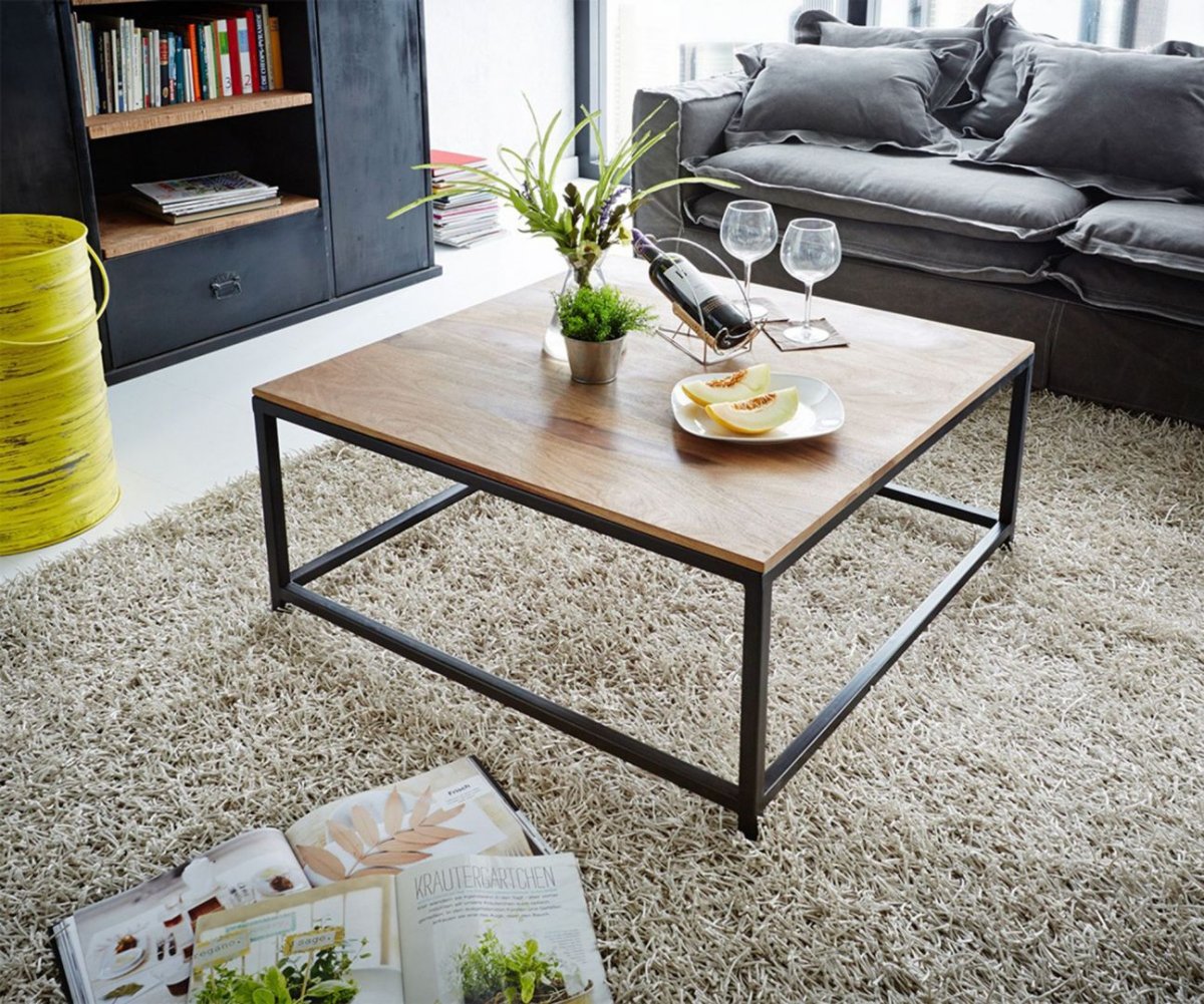 Журнальный столик в эко стиле