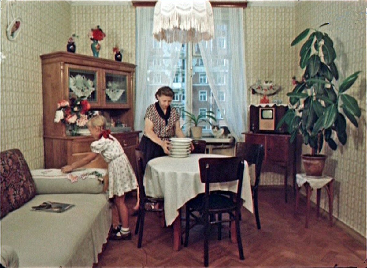 Советский интерьер
