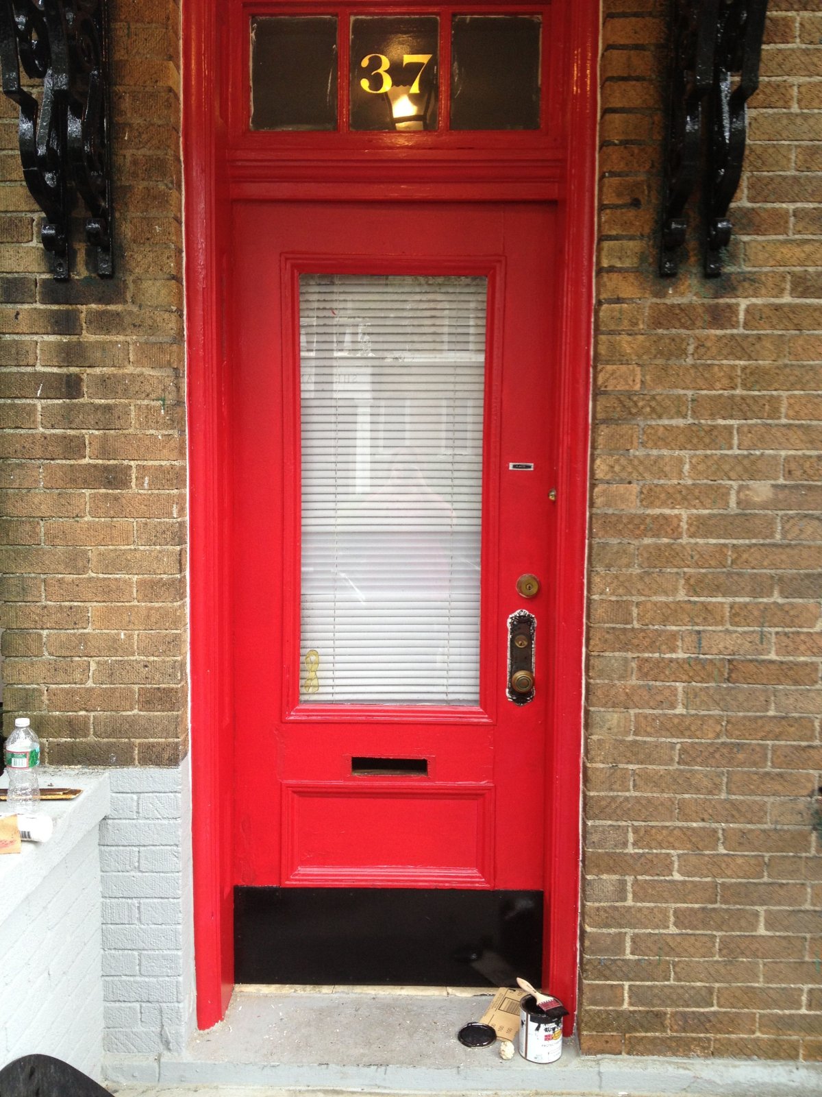 Дверь в прихожую