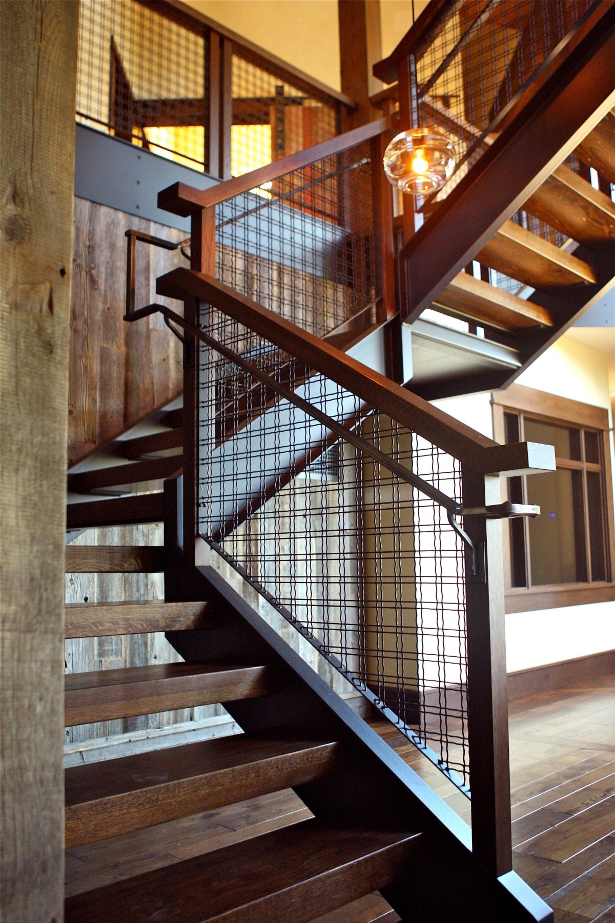 Перилла Скандинавский лофт