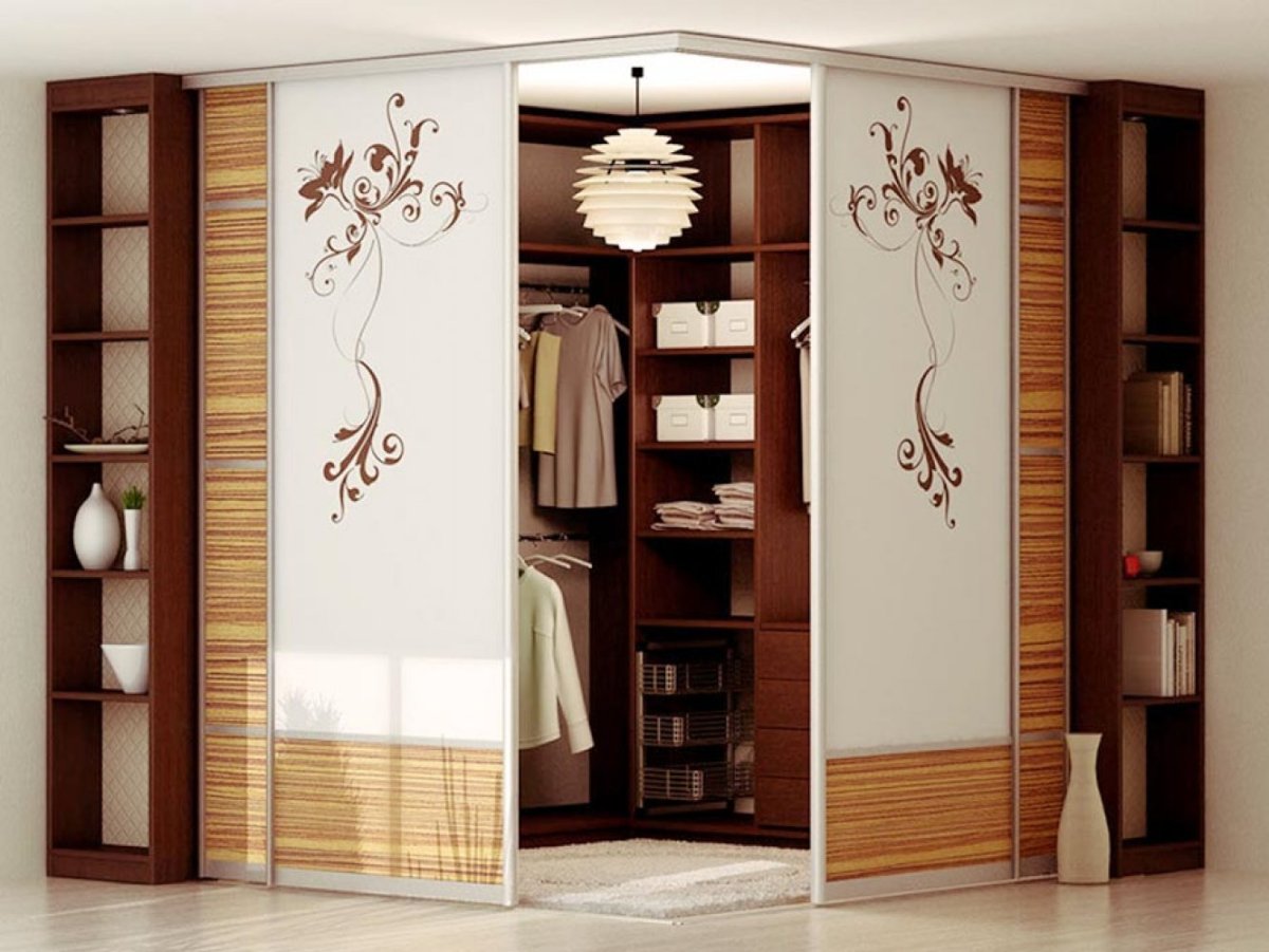 Шкаф купе небольшой