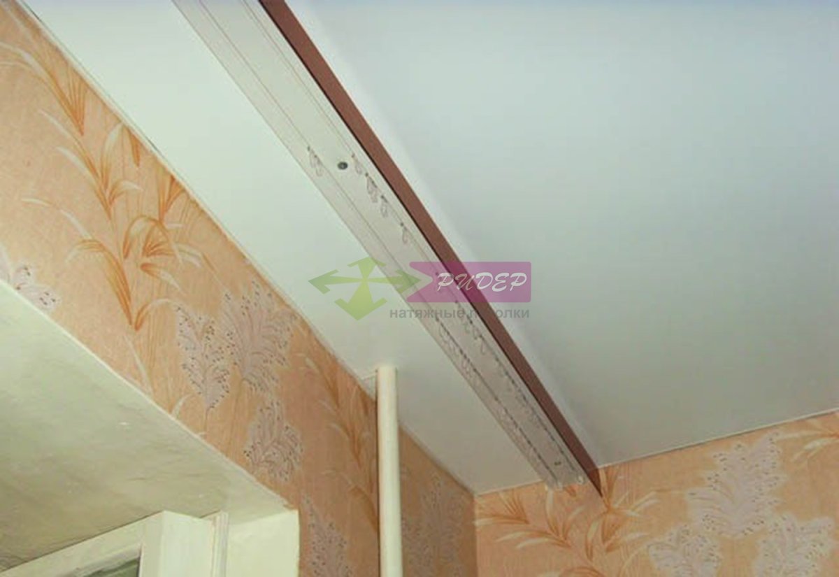 Карниз потолочный под натяжной потолок