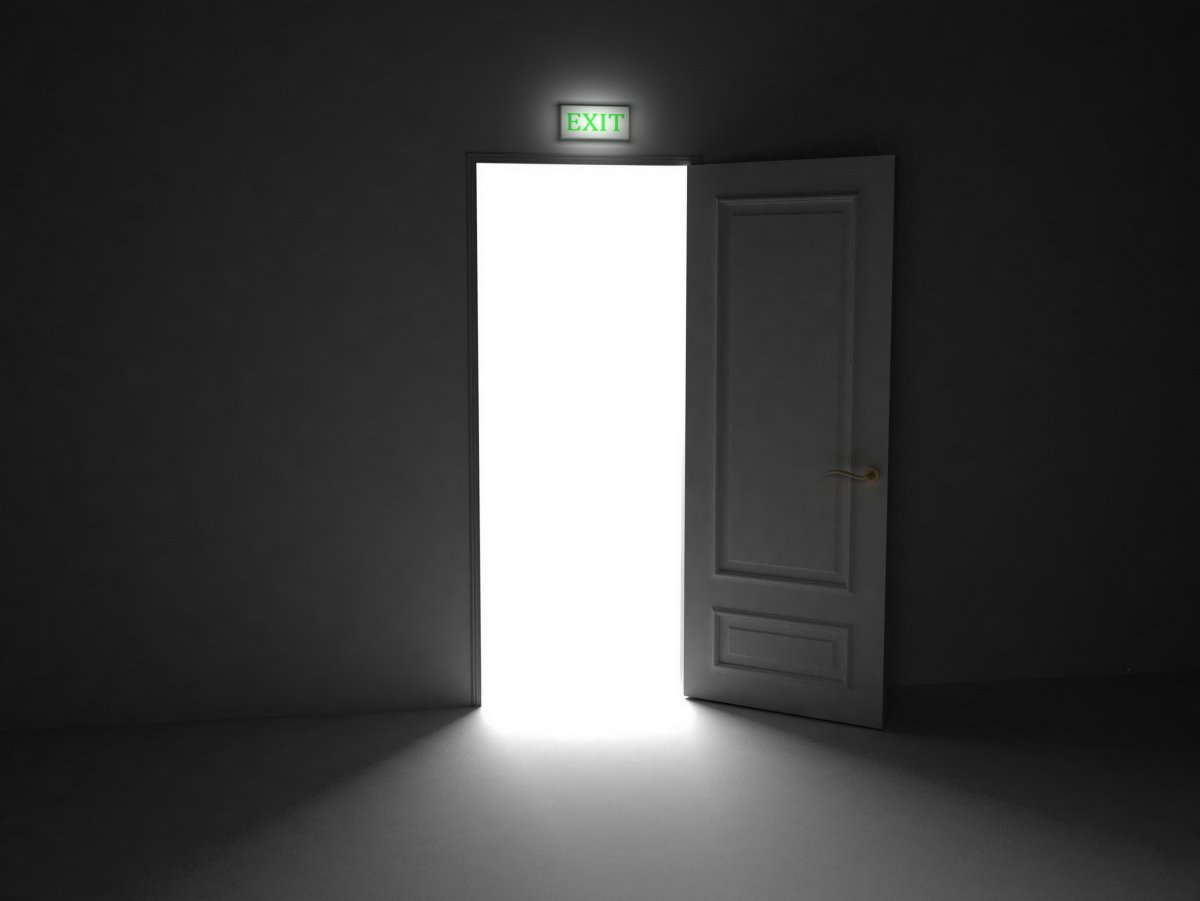 Открытая дверь