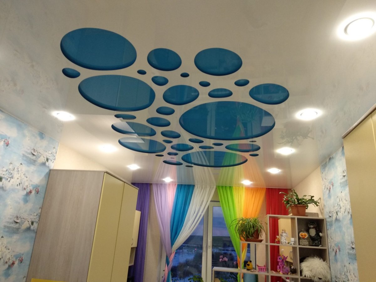 Подвесной декор для потолка