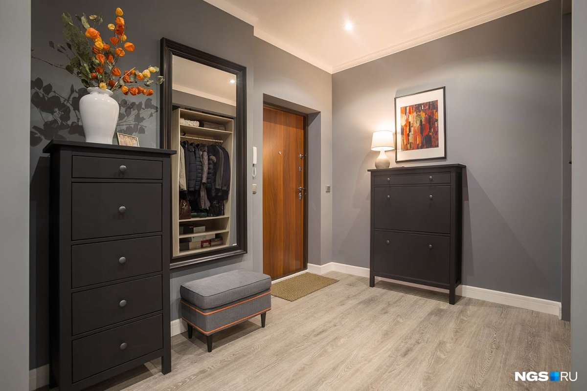 Декор прихожей в классическом стиле