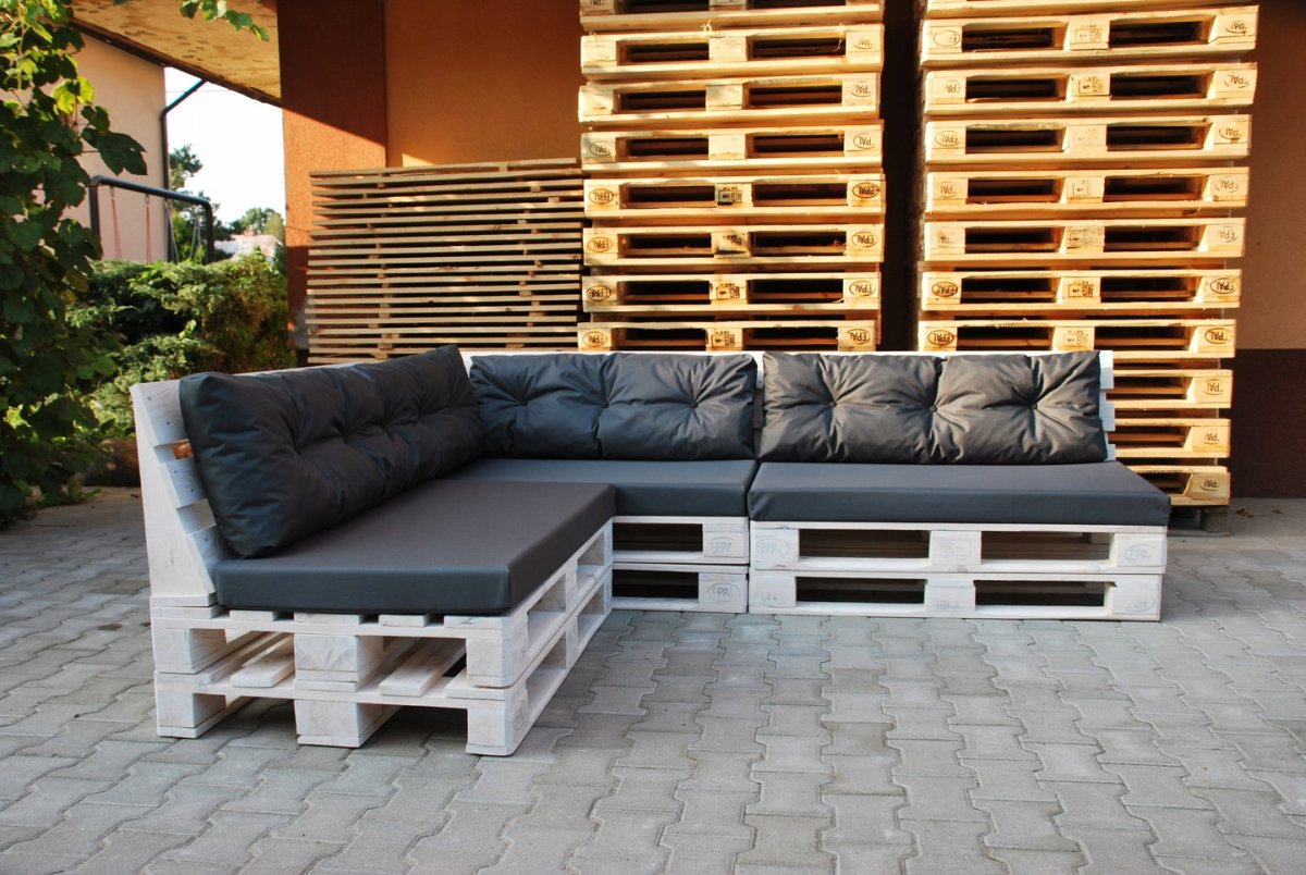 Раскладной диван из поддонов