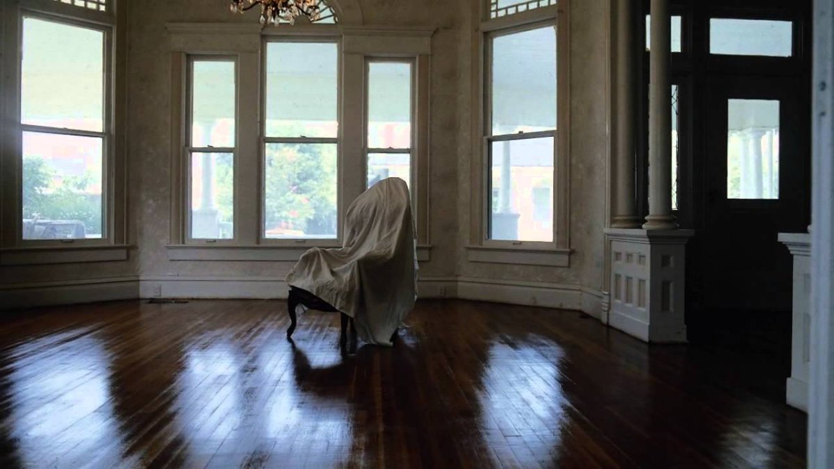 Комната с кроватью Эстетика