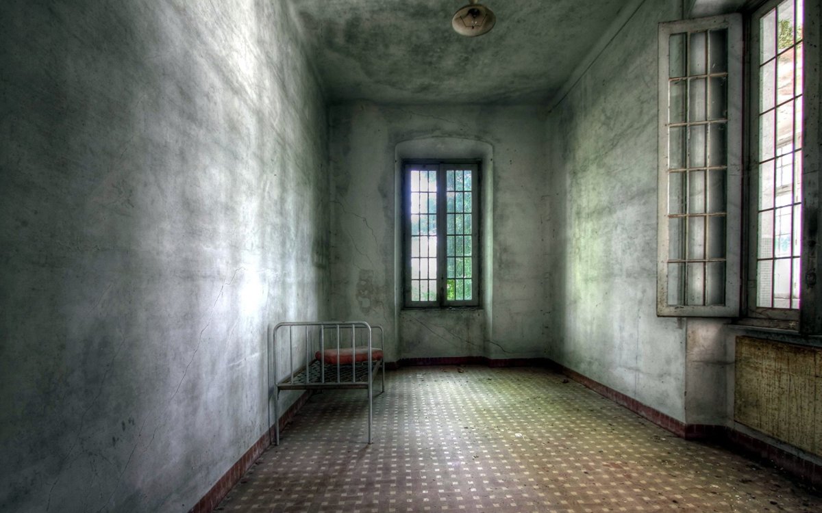 Пустая Старая комната