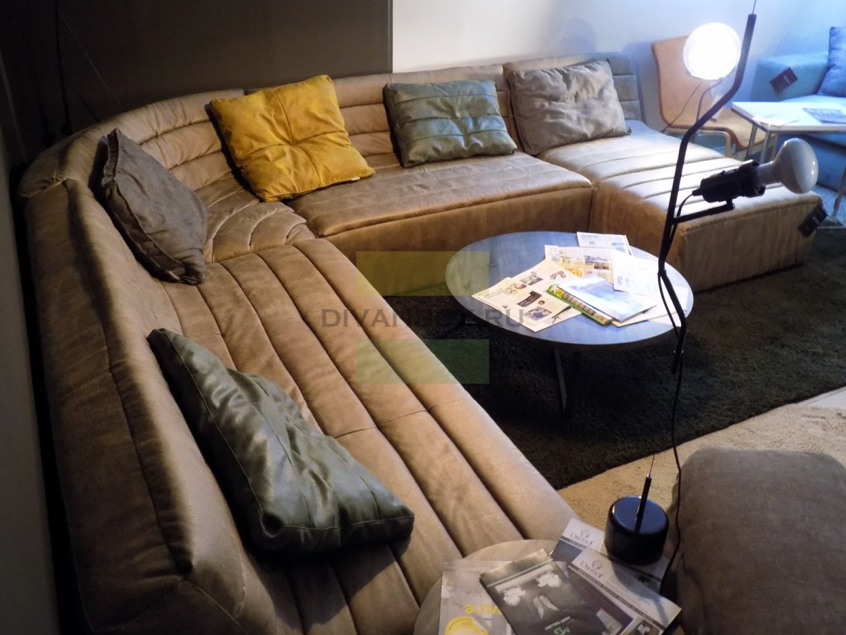 Модульный диван с оттоманкой в стиле лофт