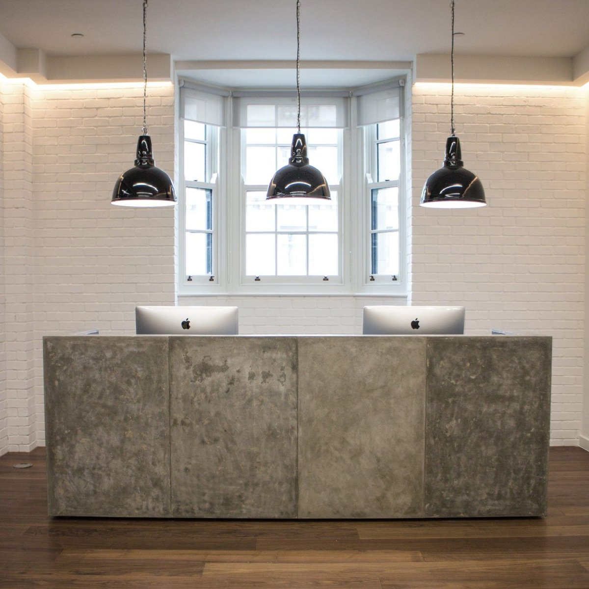 Ресепшен стиль лофт стойка ресепшн