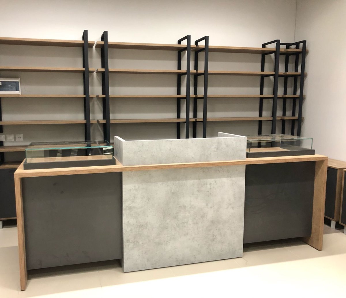 Стойка администратора лофт-714